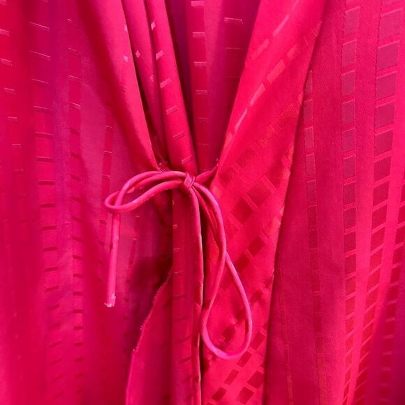 Miss Elaine fushia polyester satin feel robe EUC rope tie pockets Large - Picture 3 of 6